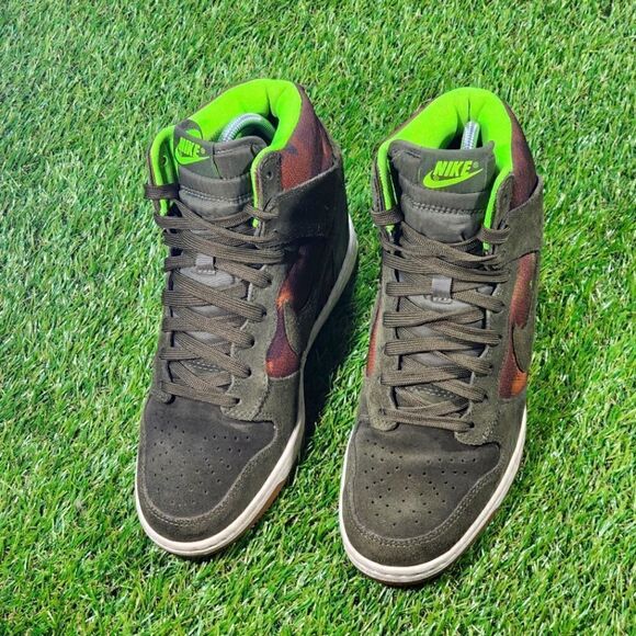 nike dunk sky hi size 8